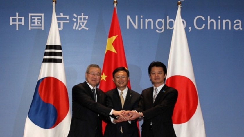 قمة ثلاثية سابقة بين كوريا الجنوبية والصين واليابان