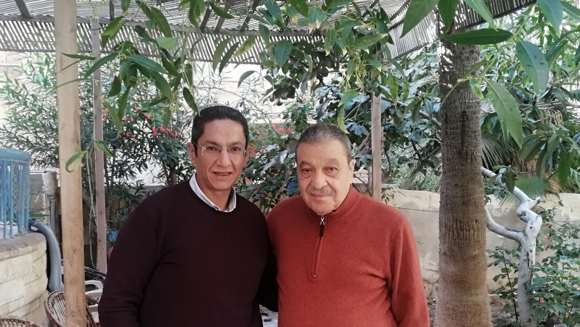 الدكتور ياسر همام أخصائى الصدر مع الدكتور النبيل الشنوانى وكيل وزارة الصحة بمطروح الأسبق