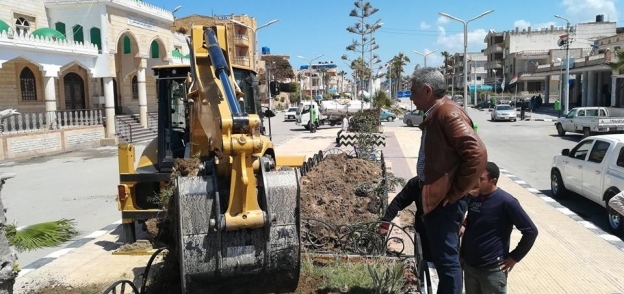 حملة نظافة مكثفة بمدينة مصيف بلطيم وتوابعها إستعدادا للربيع