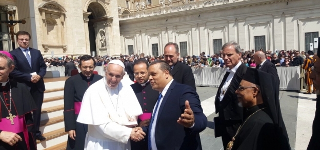 وفد الدبلوماسية الشعبية يلتقى بابا الفاتيكان