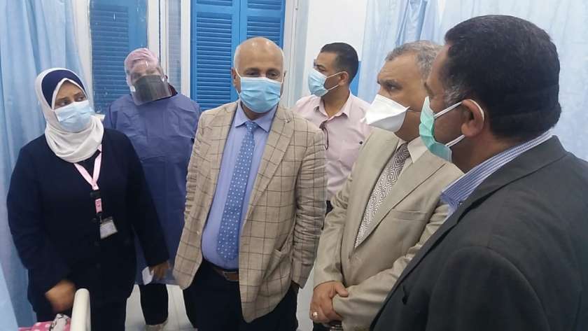 بالصور:"صحة الغربية" يتفقد مستشفي حميات المحلة لمتابعه سير العمل