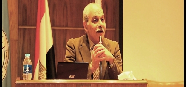الدكتور جمال عبد الحميد