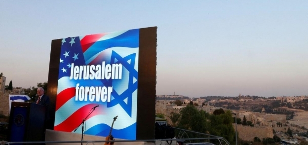 «مارك زيل» زعيم الحزب الجمهورى فى إسرائيل يتحدث خلال المهرجان الانتخابى بالقدس