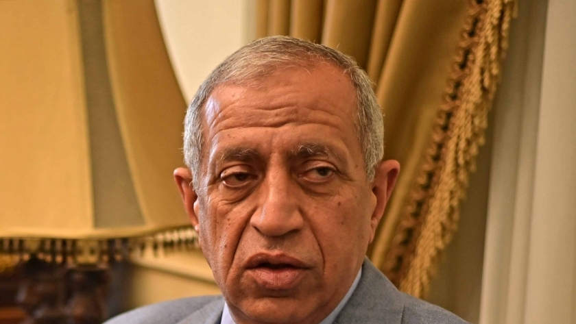 الدكتور إسماعيل عبدالغفار