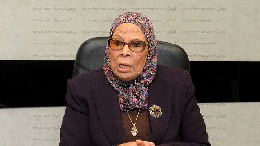 الدكتورة آمنة نصير، أستاذ الفلسفة والعقيدة بجامعة الأزهر