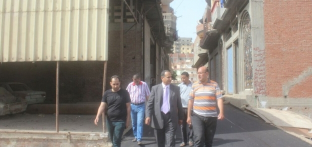 متابعة اعمال الترميم بشوارع مدينة دسوق