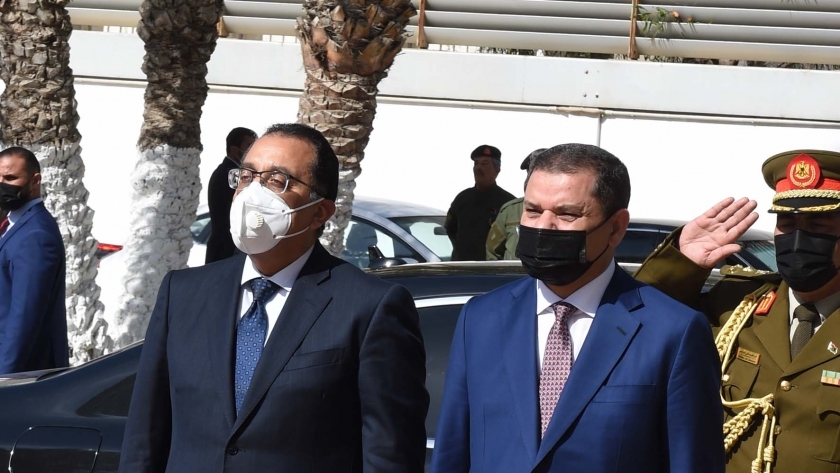 رئيس الوزراء ونظيره الليبي
