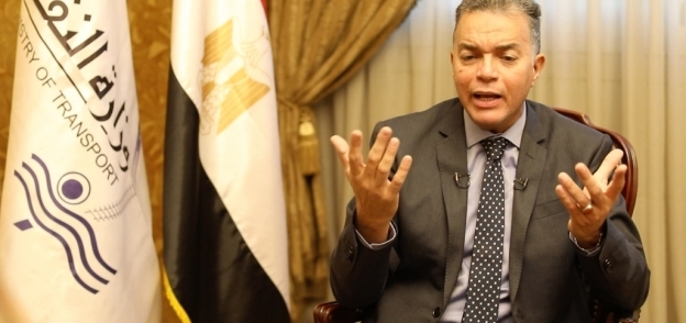 وزير النقل المستقيل هشام عرفات