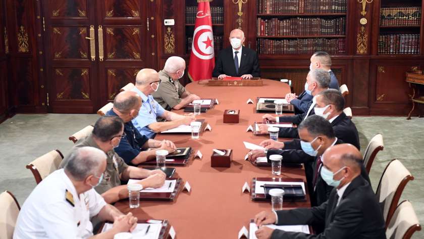 الرئيس التونسي يترأس اجتماعا للمجلس الأعلى للجيش وقيادات أمنية