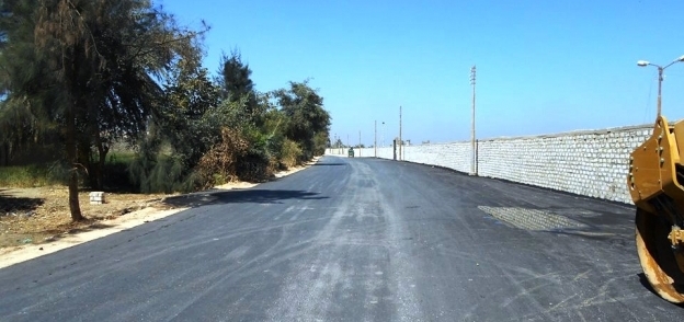 محافظ سوهاج: رصف طريق الجبانات بجهينة بطول 400 متر