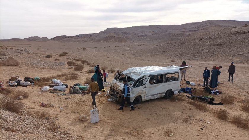أسماء ضحايا ومصابي حادث انقلاب ميكروباص في صحراوي بني سويف الشرقي