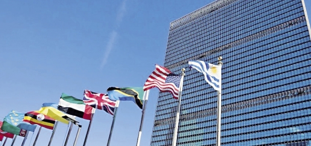 العلم الفلسطينى سينضم إلى أعلام الدول أمام مقر الأمم المتحدة
