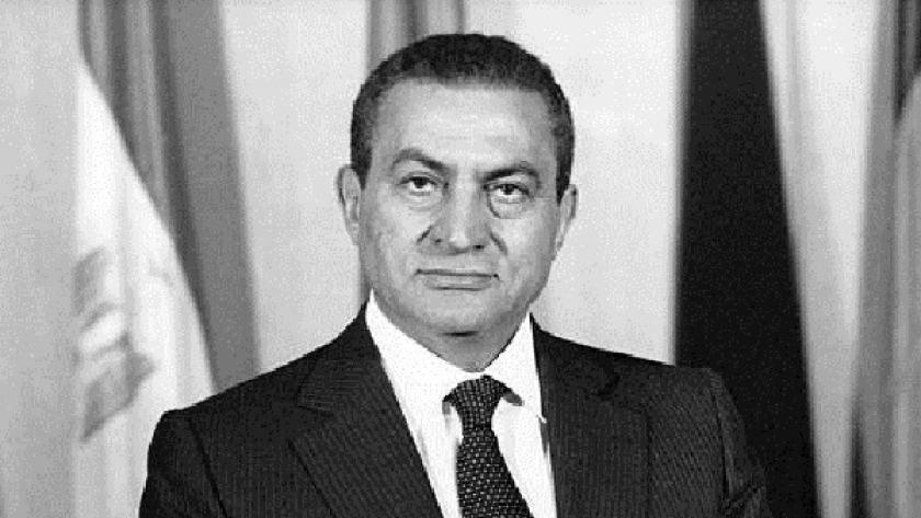 عزاء شعبي للرئيس مبارك بدار المناسبات بطنطا