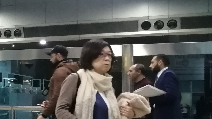 عزل 12 راكبا بالمطار بسبب شهادات الحمى الصفراء