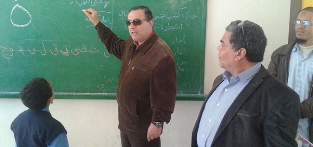 الدكتور محمد الشركسى وكيل وزارة التربية والتعليم بمطروح