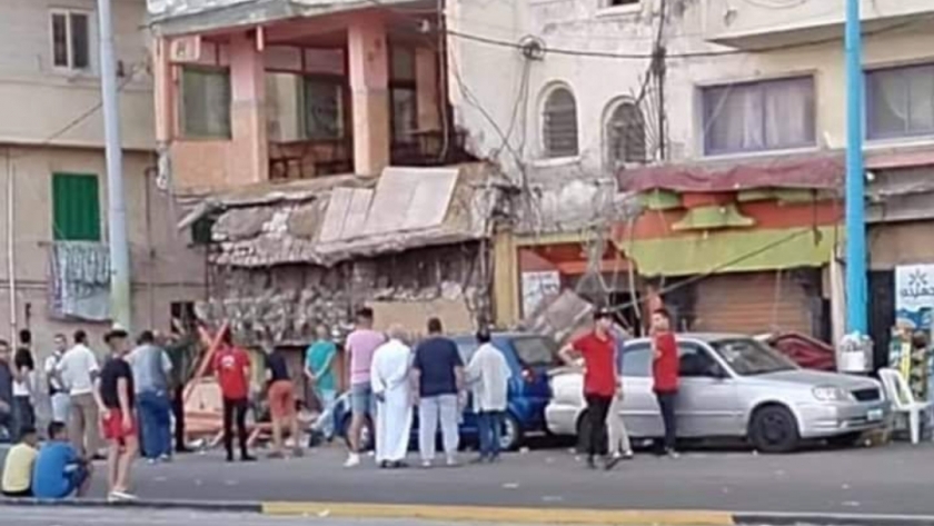 انهيار سقف مطعم شهير بالإسكندرية