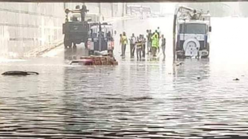 غرق شوارع القاهرة بمياه الامطار