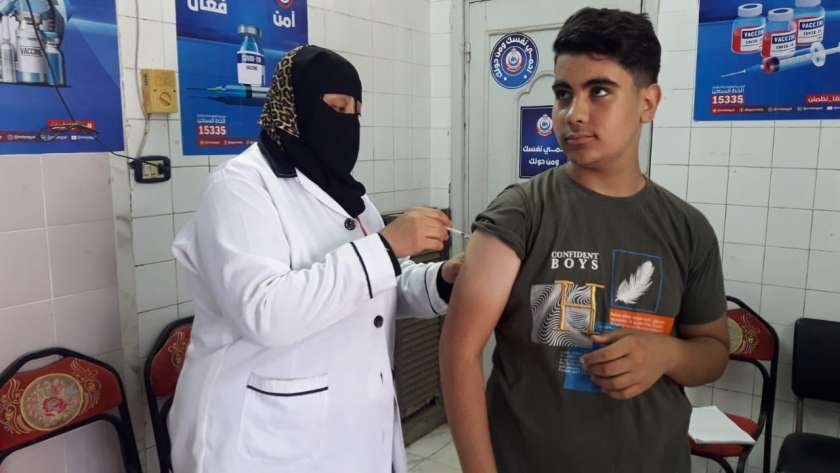 التطعيم ضد كورونا في العيد