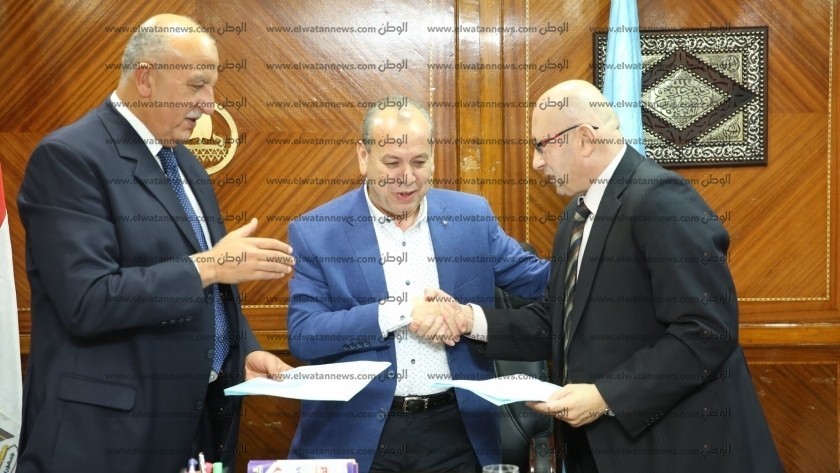 محافظ كفر الشيخ يشهد توقيع بروتوكول لإقامة وحدة مصرفية بمنطقة مطوبس