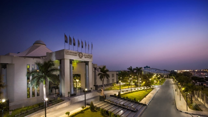 جامعة مصر للعلوم و التكنولوجيا