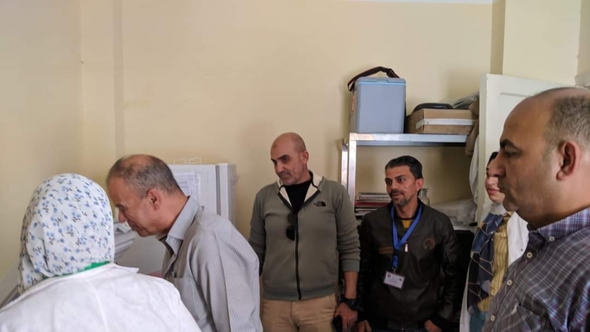 وكيل وزارة الصحة بمحافظة جنوب سيناء أثناء الجولة