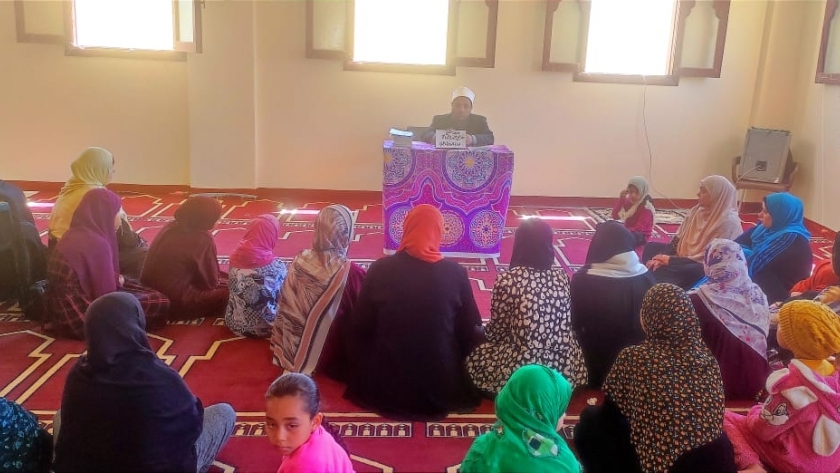 لقاء ديني للسيدات في مسجد الحمراء بمدينة الحمام بمطروح