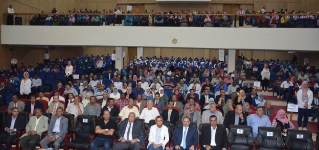 الوادي الجديد تنظم مؤتمرا علميا موسعا لحملة الماجستير والدكتوراه ابناء المحافظة