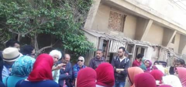 محافظ دمياط يعلن عن بدء فعاليات مبادرة المدن الملونة بمدينة عزبة البرج 