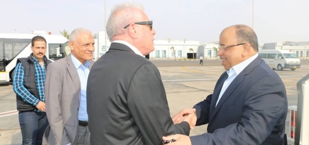 استقبال الوزراء في مطار شرم الشيخ