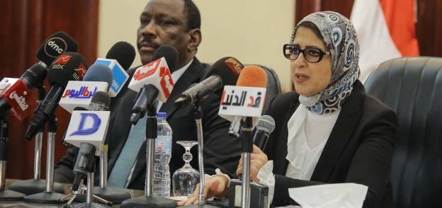 وزيرة الصحة  هالة زايد بصحبة وزير الصحة السوداني