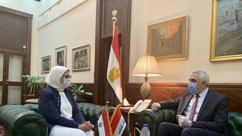 جانب من لقاء وزيرة الصحة والسفير العراقي