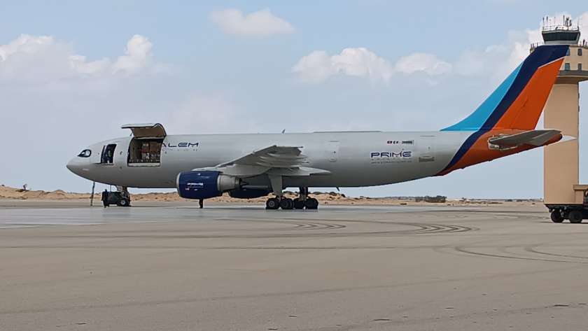 وصول المساعدات لقطاع غزة  مطار العريش الدولى