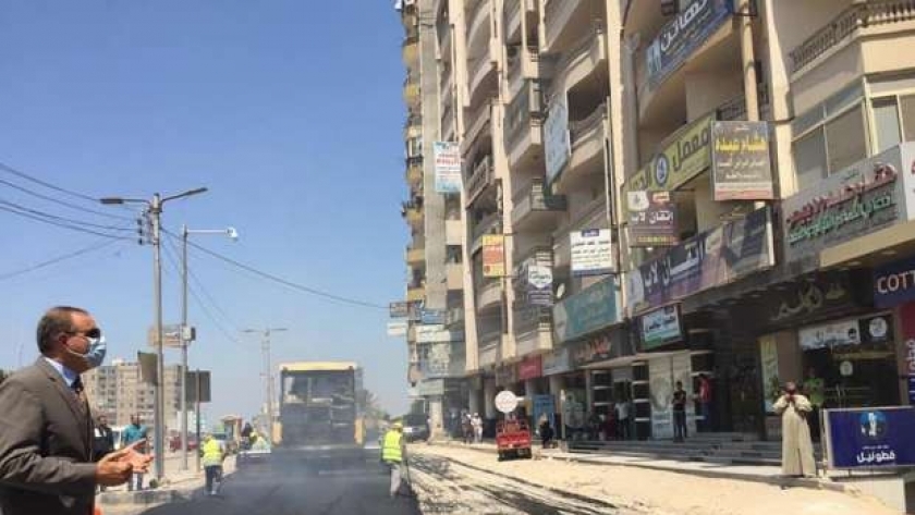 محافظ كفر الشيخ يوجه بالانتهاء من رصف وتطوير شوارع العاصمة   
