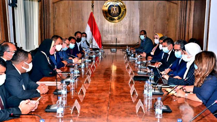 وزيرا التجارة والسياحة يبحثان استعدادات مشاركة مصر في «إكسبو 2020» بدبي