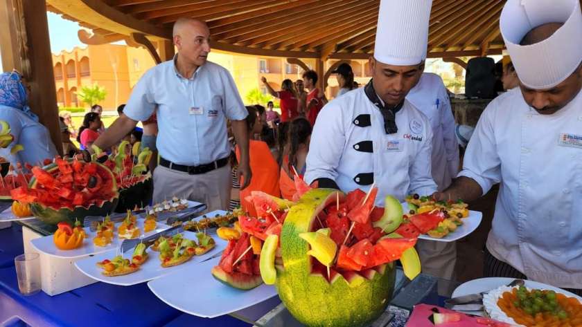 مهرجان الفواكه في مرسى علم