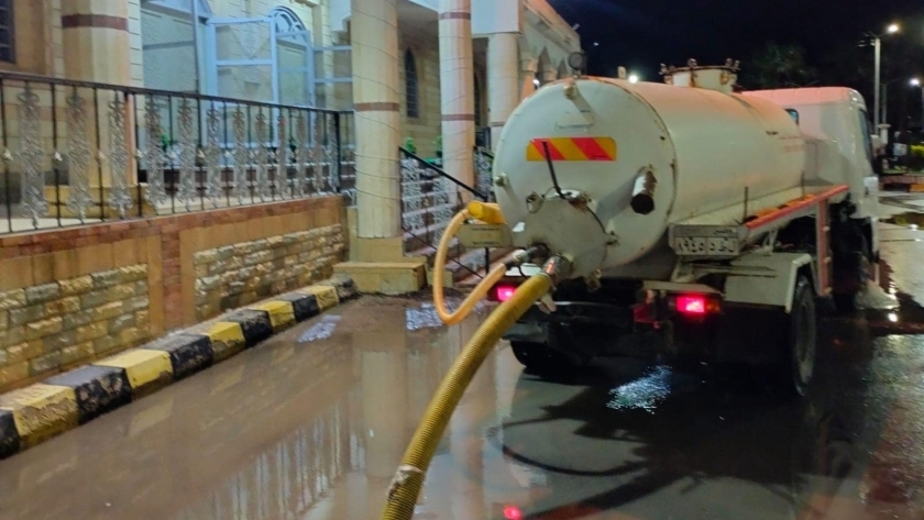 رفع مياه الأمطار بكفر الشيخ