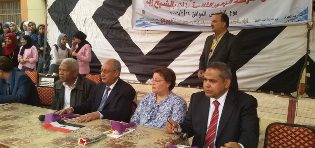 وكيلة مديرية التعليم بالإسماعيلية تفتتح مهرجان تحيا مصر لختام الأنشطة بالقصاصين.