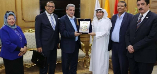 رئيس جامعة بني سويف يستقبل المستشار الثقافي لدولة الكويت