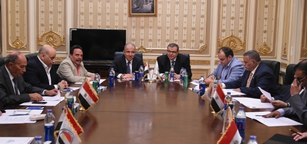 ننشر تفاصيل اجتماع "دعم مصر "مع وزير النقل