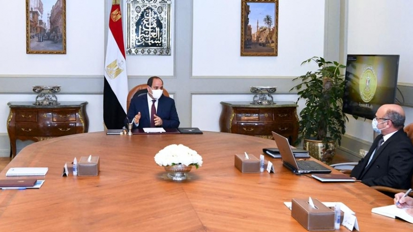 الرئيس عبدالفتاح السيسي خلال اجتماعه مع وزير العدل