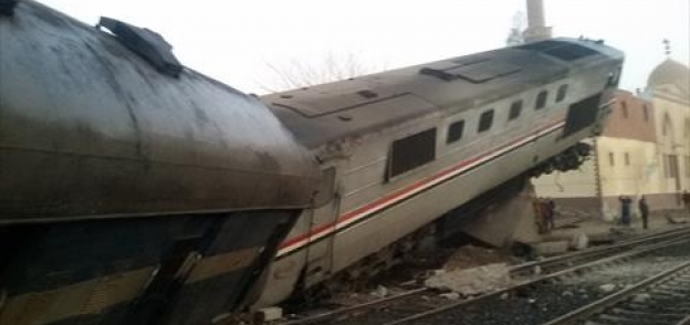صور قطار الحادث