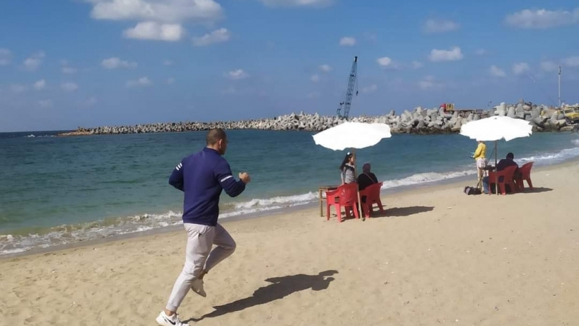 ممارسة الرياضة على شواطئ الإسكندرية