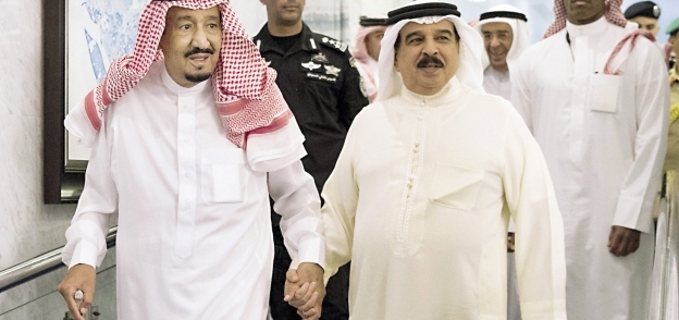 الملك سلمان بن عبد العزيز مع ملك البحرين