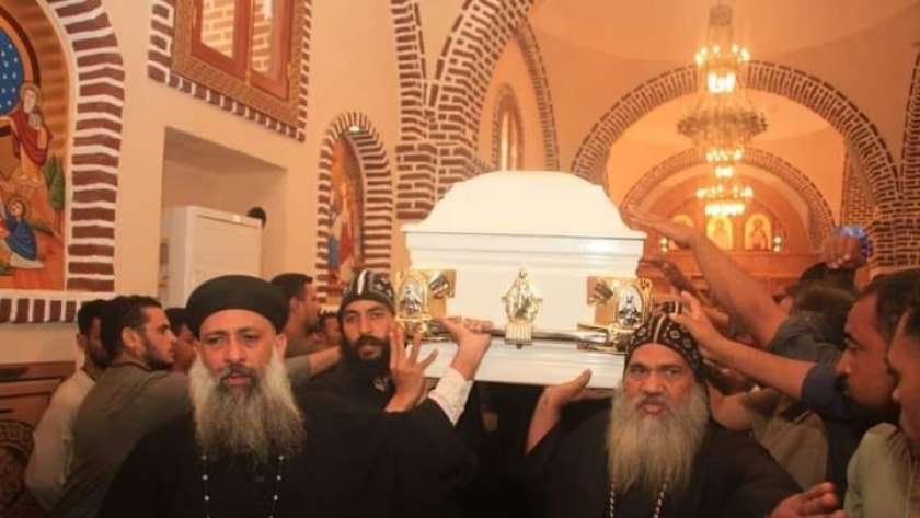 جنازة الراهب القمص إبراهيم الرزيقي بالاقصر