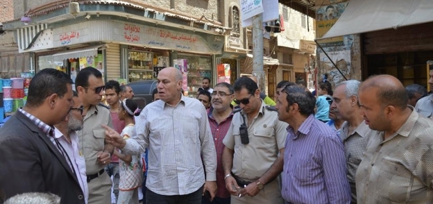 إزالة 132 مخالفة اشغالات فى حملات أمنية بشوارع مركزي زفتي والمحلة