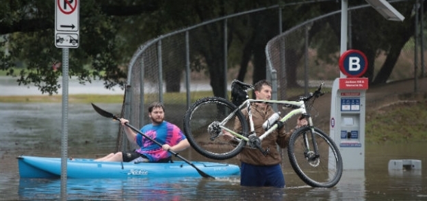 الفيضانات في مدينة هيوستون الأمريكية