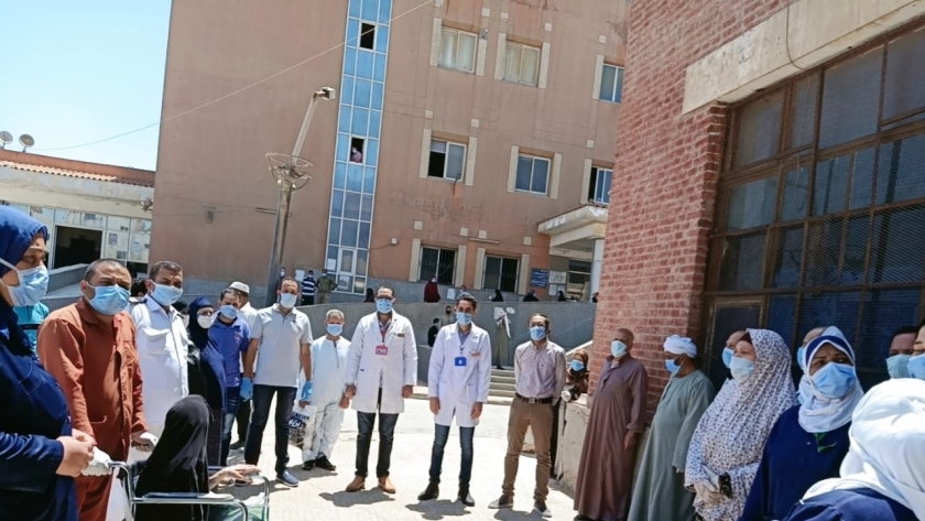خروج المتعافين من مستشفى الواسطى المركزي