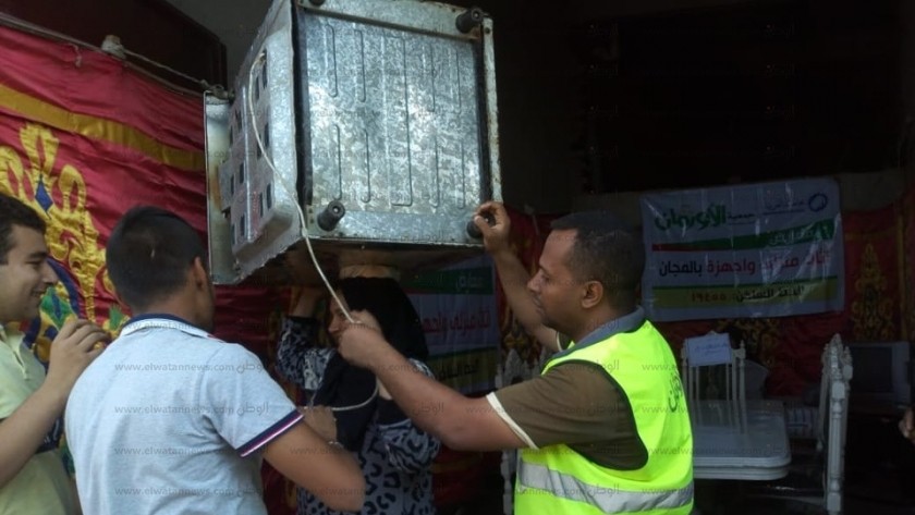 بالصور : جمعية الأورمان بالغربية توزع أجهزة كهربائيه وأثاث منزلي للأسر اكثر احتياجا