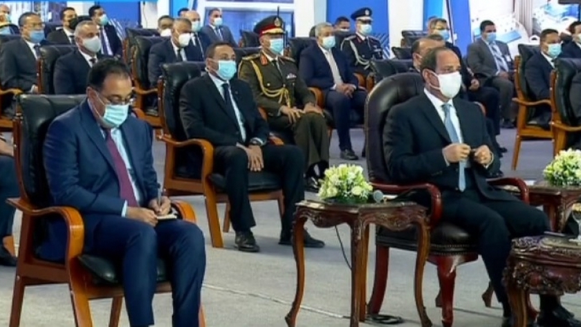 الرئيس السيسي اليوم خلال افتتاحه لأكثر من مشروع
