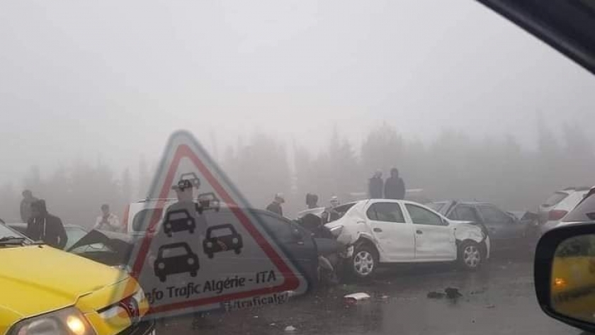 حادث تصادم 30 سيارة بالجزائر